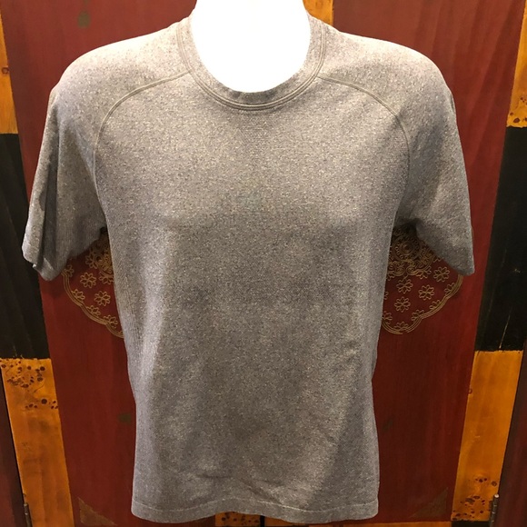 Lululemon Mens Grey Shirt - Picture 7 of 13